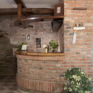 https://va-oltre.hotelinveneto.com