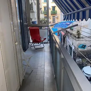 https://apt-napoli-centro.hotels-amalfi.com